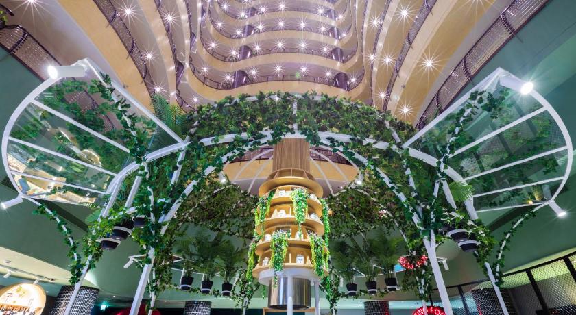 Dusit Thani Dubai Hotel